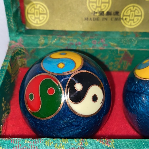 Chinese Large Musical Baoding Balls Stress Relief Relaxation Asian with Case - Picture 2 of 11